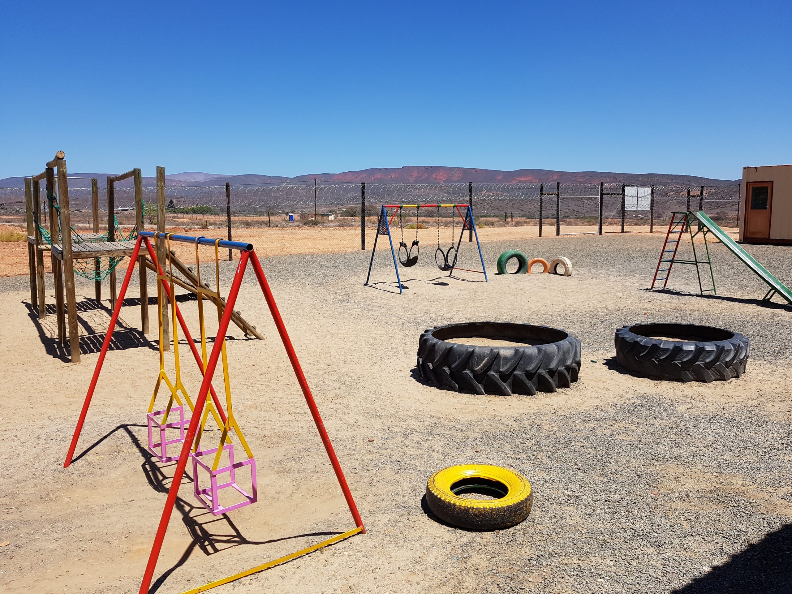 De speelplaats van een creche in Zuid Afrika.