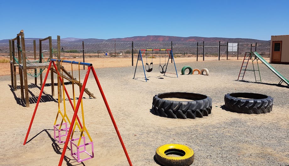 De speelplaats van een creche in Zuid Afrika.