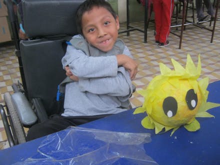 Een jongetje met een beperking in Guatemala.