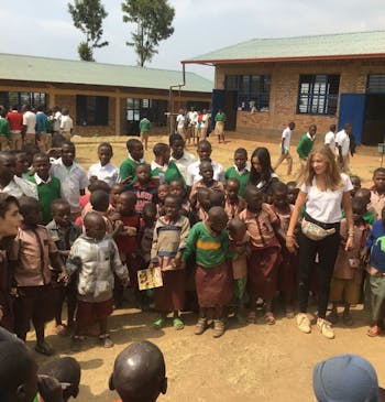 Een groep kinderen in Rwanda.