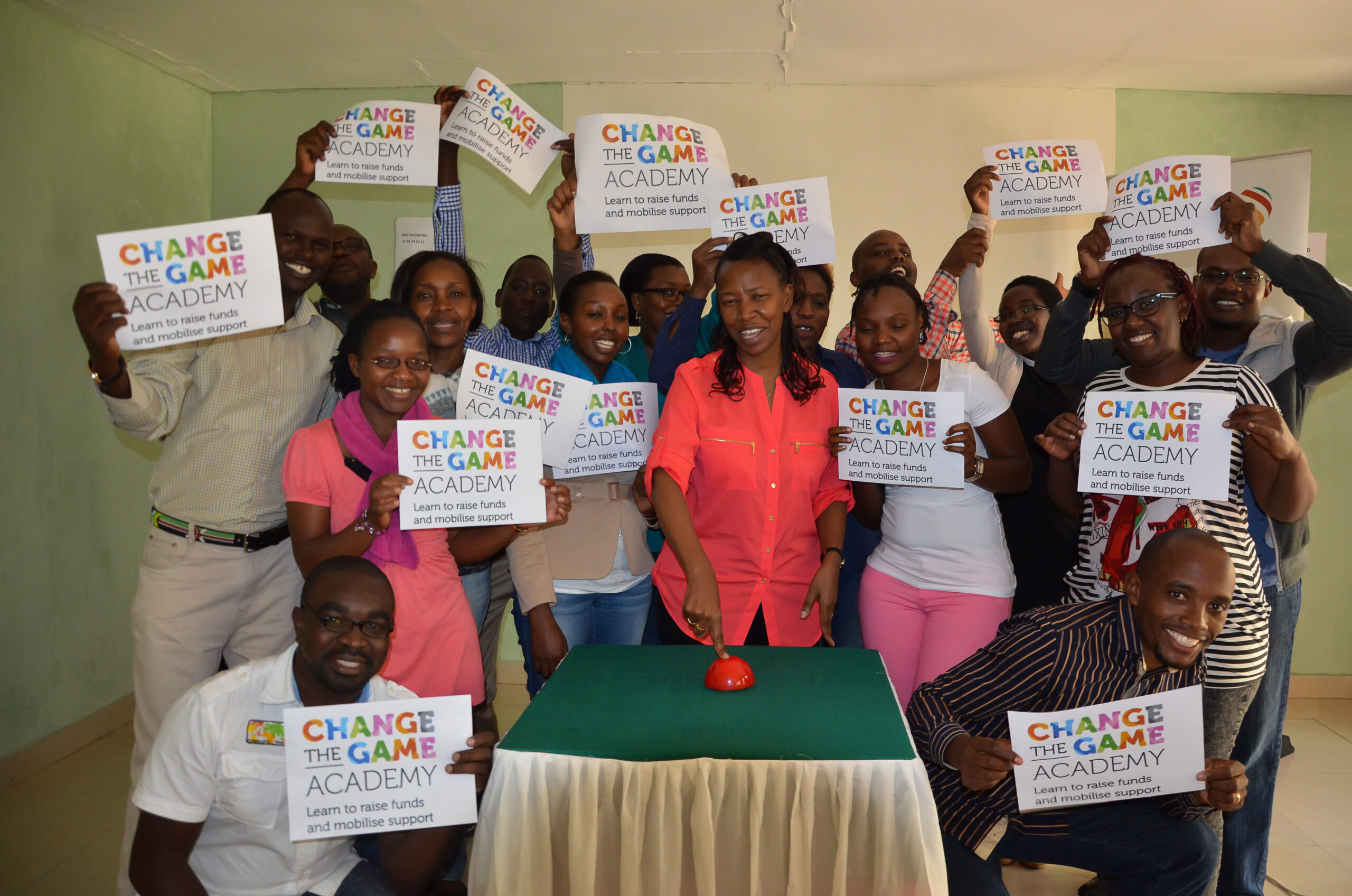 Change the Game Academy studenten met hun diploma's.