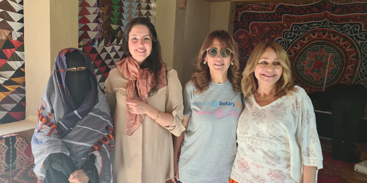Vier vrouwen in Egypte.